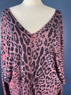 For Humanity-Inspire Paris, plum leopard print XL lightweight batwing sweater